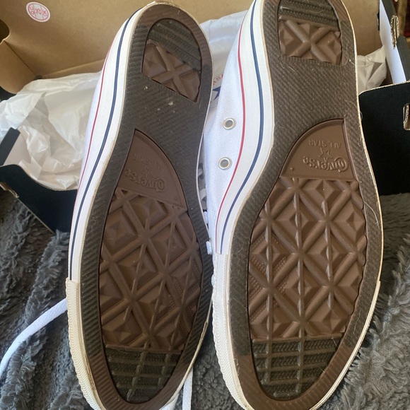 NIB Unisex Converse Chucks - Picture 10 of 11